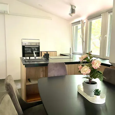 Apartment Khan