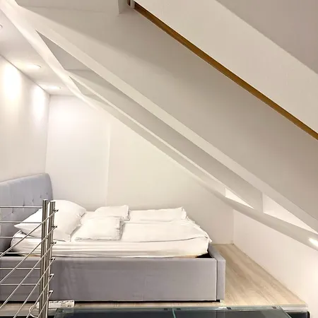 Apartman Khan Ljubljana