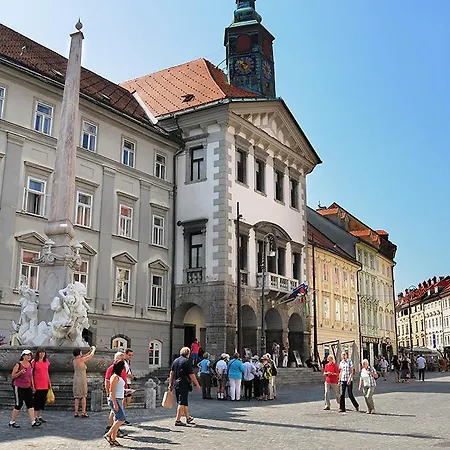 Khan Apartman Ljubljana
