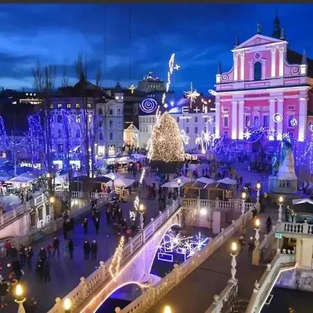 Khan * Λιουμπλιάνα